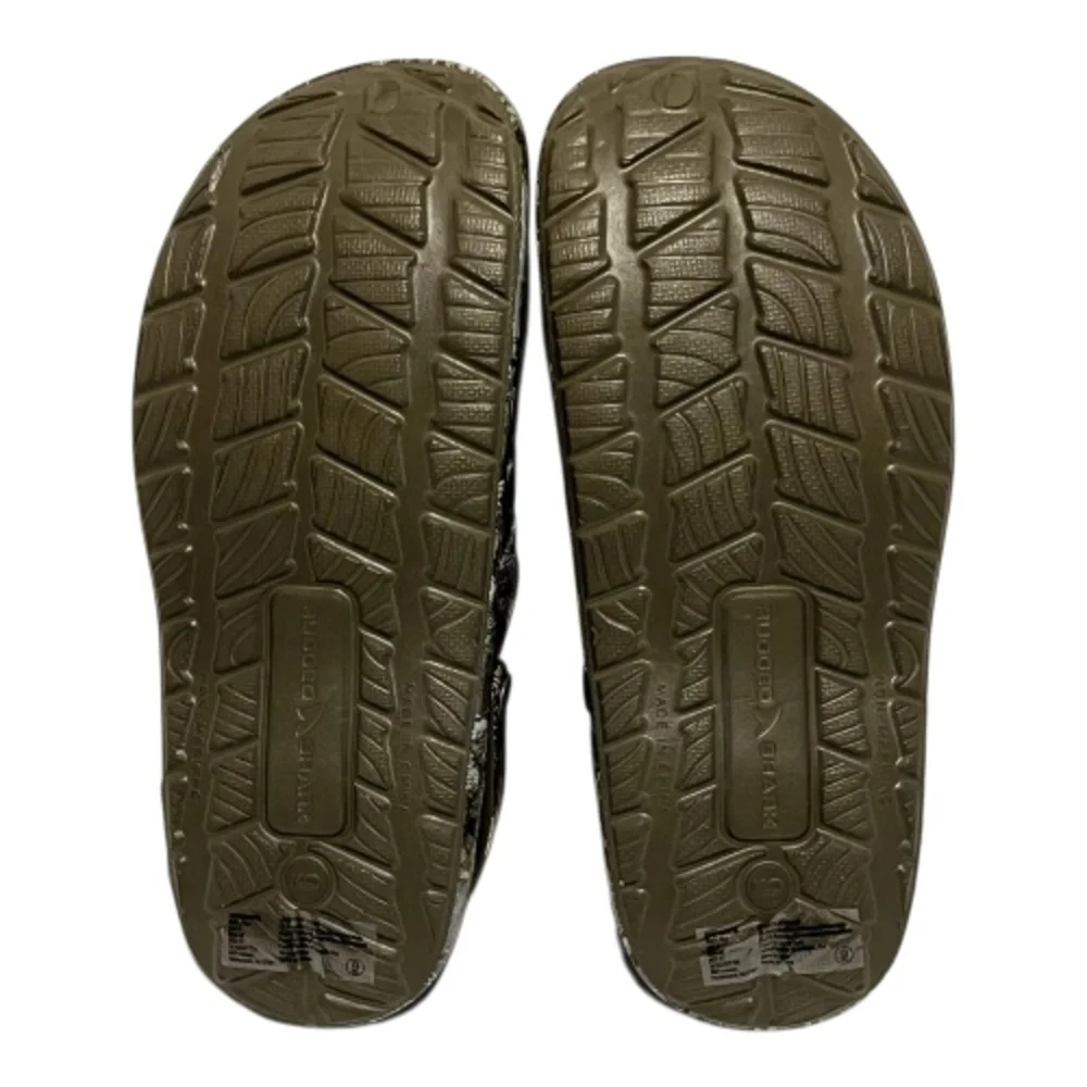 Rugged Shark Men's Camo Slip-On Sandals